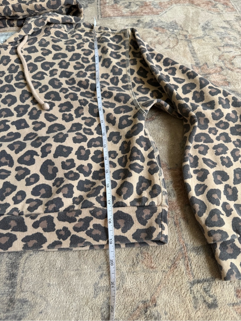 Abercrombie & Fitch Leopard Print Cropped Hoodie - Taupe & Black - Picture 6 of 7